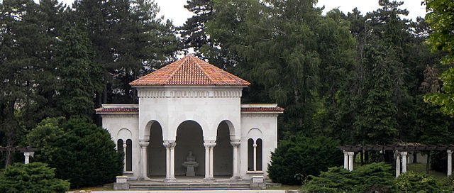 kraljev-dvor.jpg