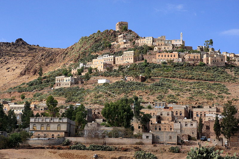 800px-En_route_Sana_to_Jibla,_Yemen_(4325220112)