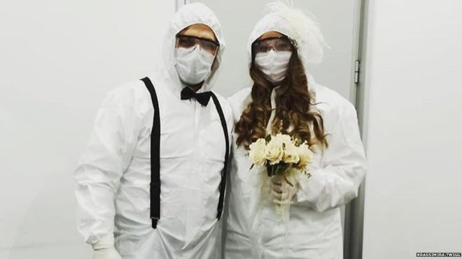 111876471_wedding3.jpg
