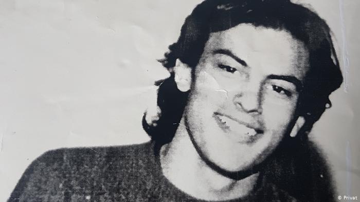 54299475_303.jpg