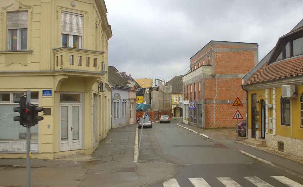 1024px-Vukovar_ulice.jpg