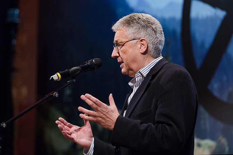 800px-Wolfgang_Petritsch_Stimmen_für_Van_der_Bellen_Konzerthaus_2016-05-16_02.jpg