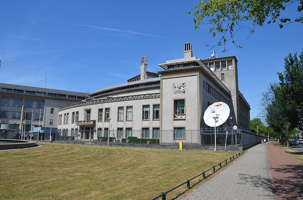 1024px-International_Criminal_Tribunal_for_the_former_Yugoslavia_Churchillplein_The_Hague.jpg