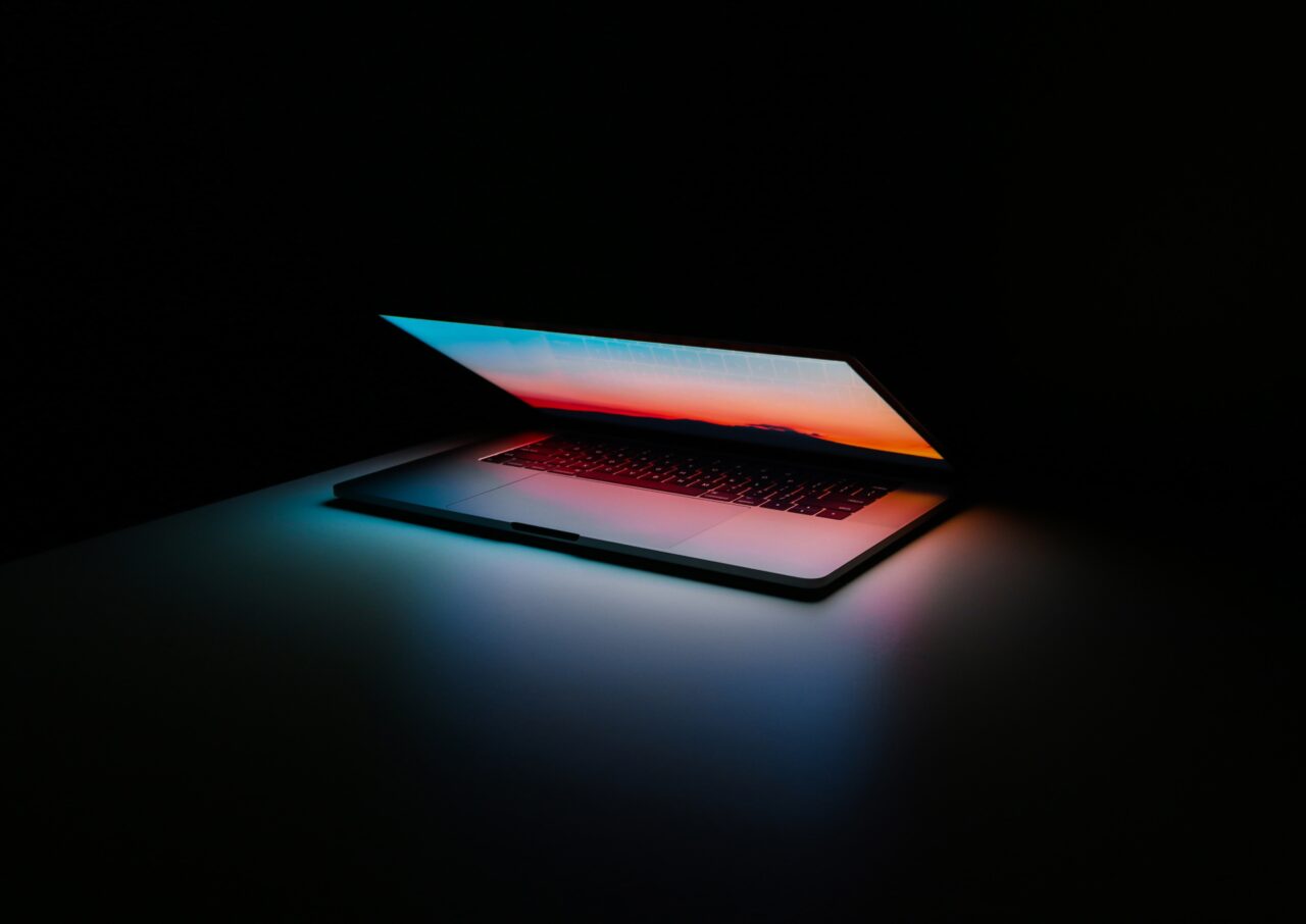 ales-nesetril-Im7lZjxeLhg-unsplash-1280x906.jpg