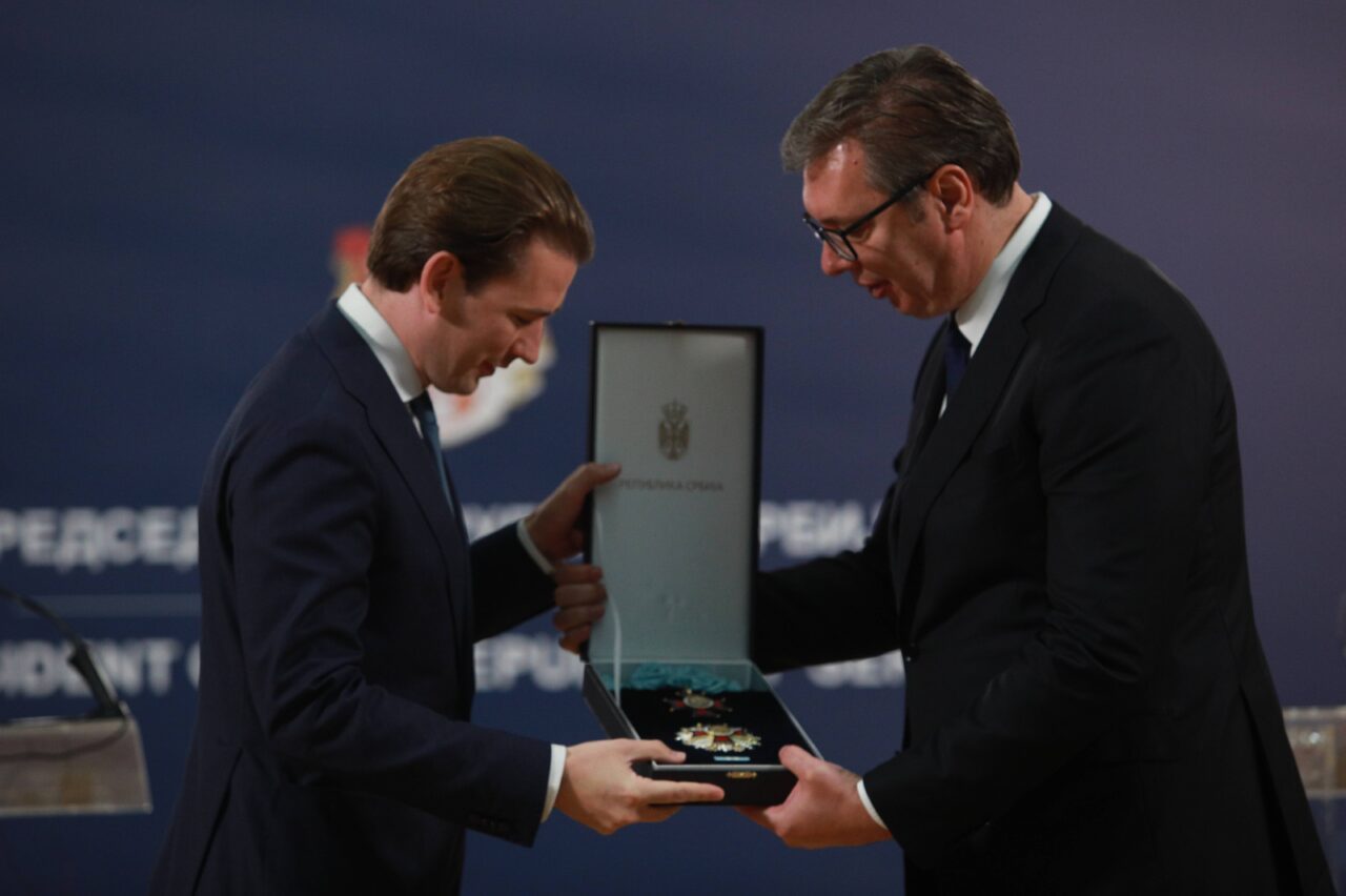 ALEKSANDAR VUCIC URUCIO ORDEN AUSTRIJSKOM KANCELARU