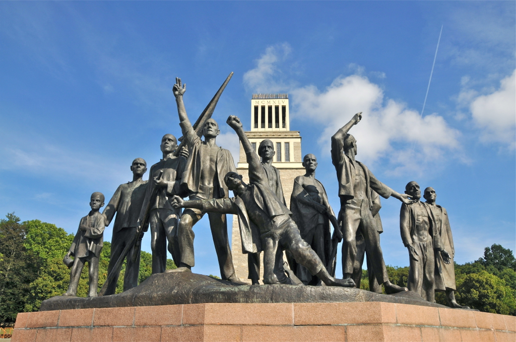 Monument_Buchenwald_1.jpg