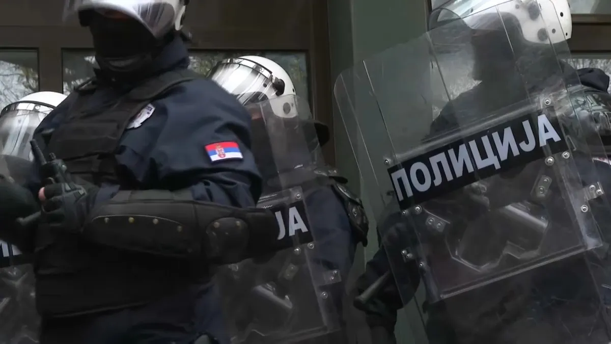 1732128000-policija-ilustracija-.format-webp.width-1200