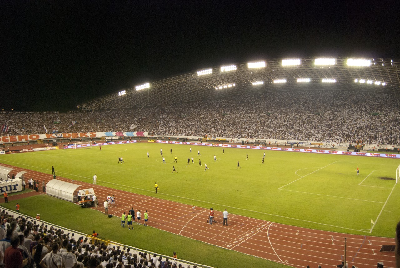 Poljud_-_full_stands