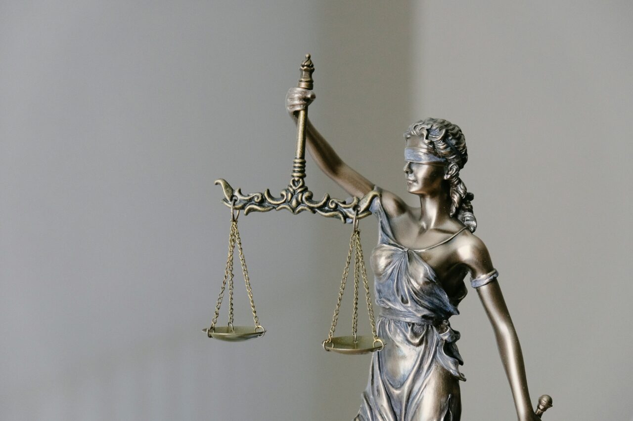 tingey-injury-law-firm-yCdPU73kGSc-unsplash-3-1280x853.jpg