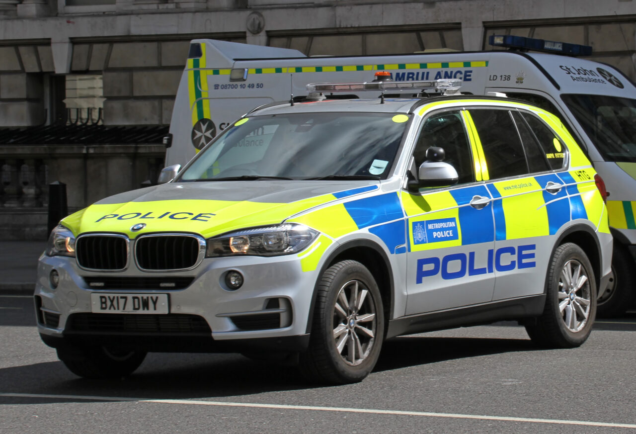 Police_BMW_X5_(34276435566)