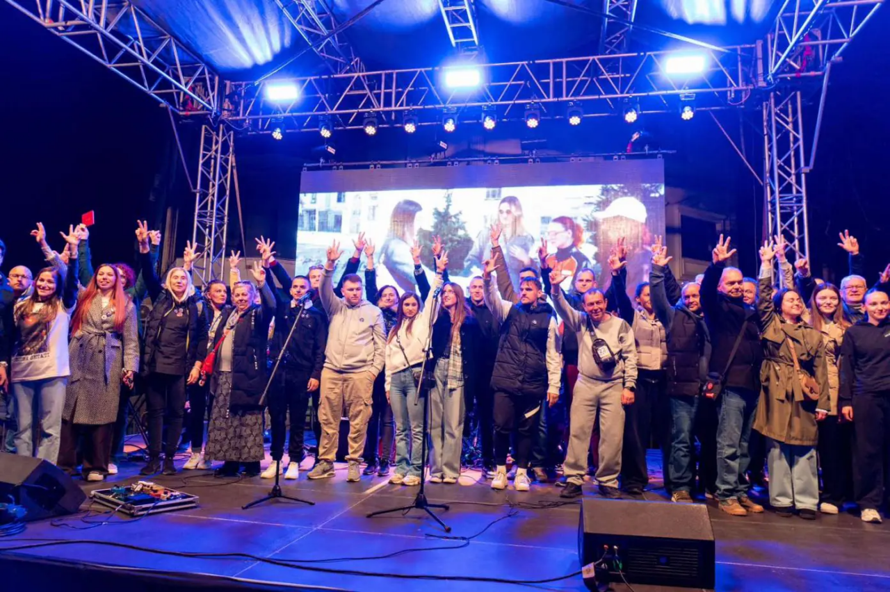 mladi-kula-zajedno-1392x927