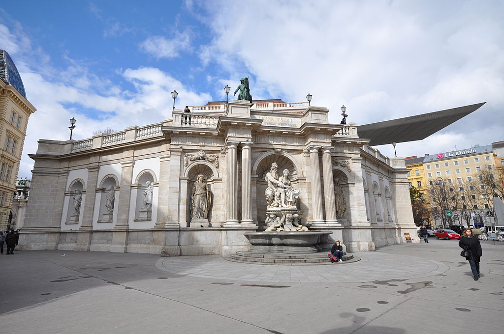 Albertina_museum_4609628436.jpg